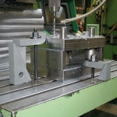 Upínací šroub do T-drážek, 375305, AMF 84129 (10,9/8,8) jednotlivě 20xM20/L200mm